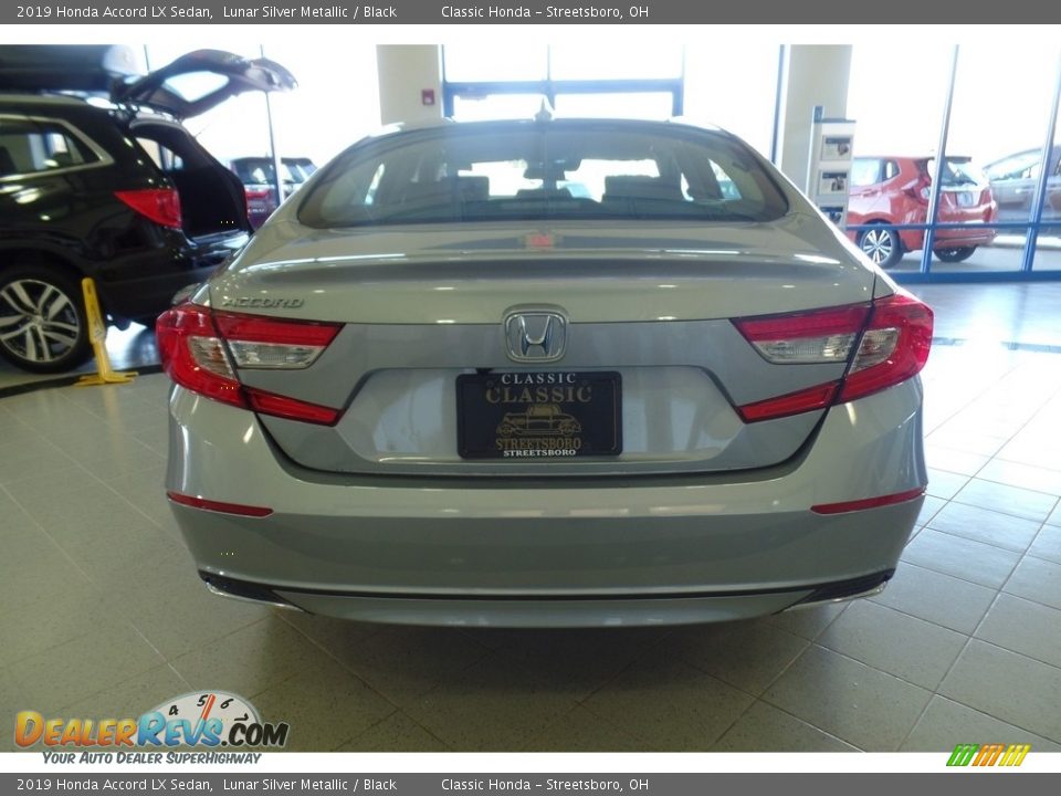 2019 Honda Accord LX Sedan Lunar Silver Metallic / Black Photo #6