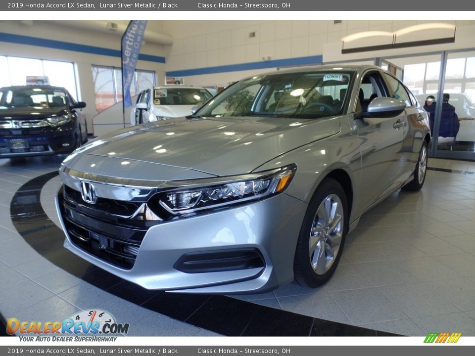 2019 Honda Accord LX Sedan Lunar Silver Metallic / Black Photo #9