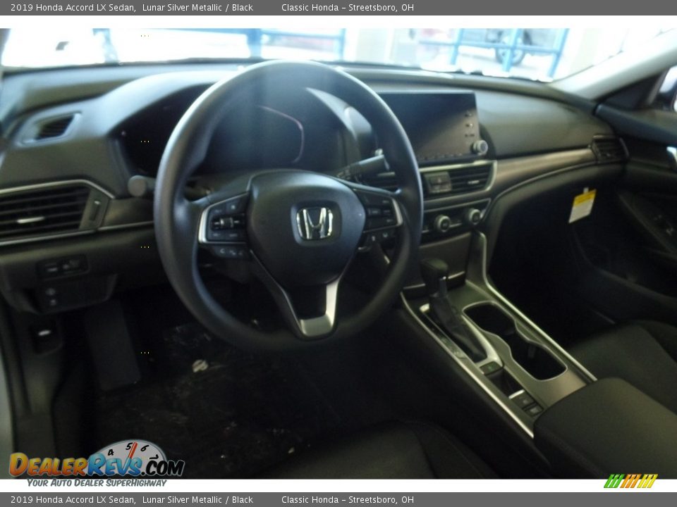 2019 Honda Accord LX Sedan Lunar Silver Metallic / Black Photo #14