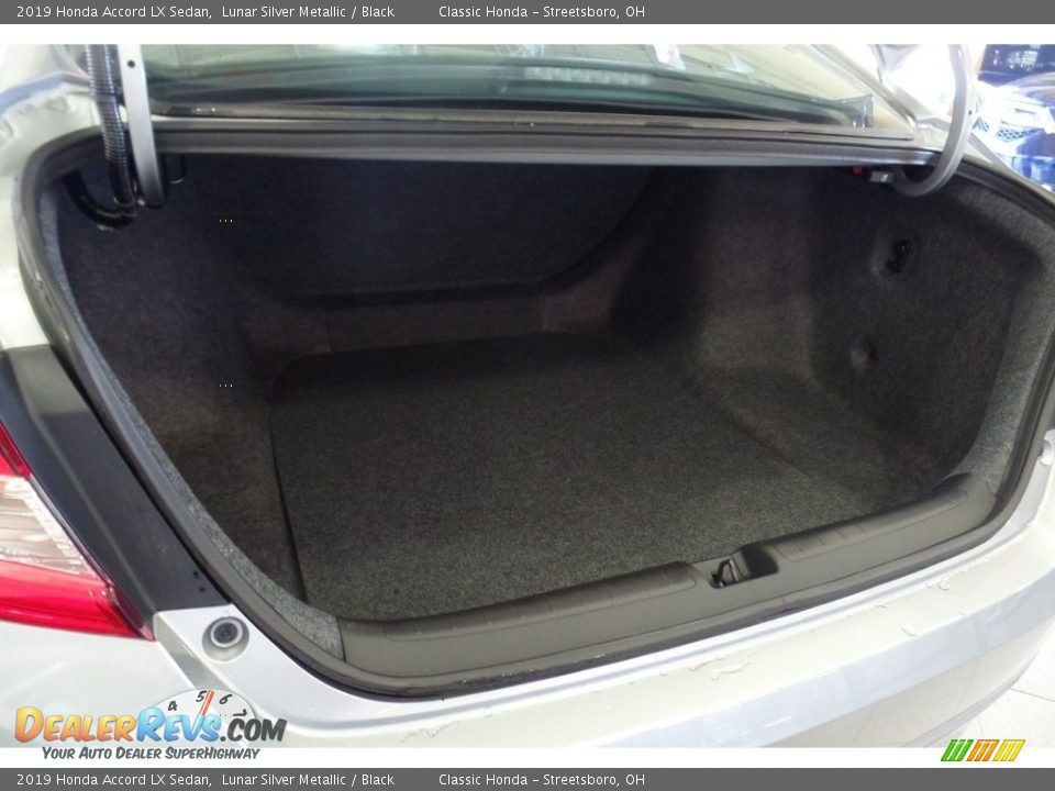 2019 Honda Accord LX Sedan Lunar Silver Metallic / Black Photo #20