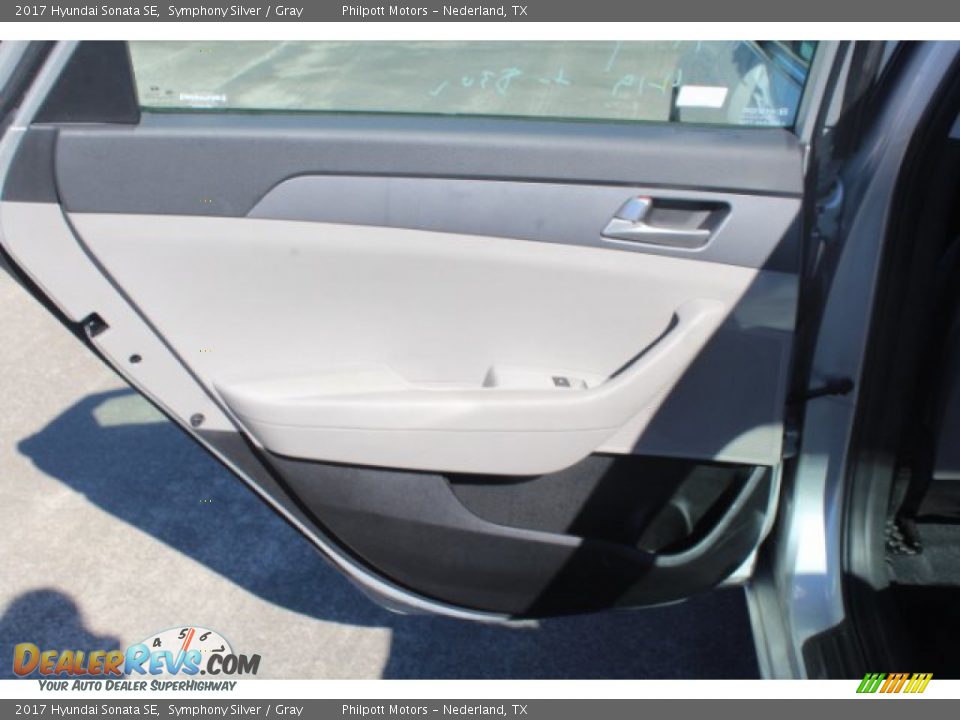 2017 Hyundai Sonata SE Symphony Silver / Gray Photo #17