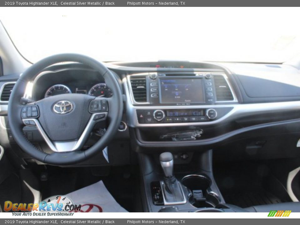 2019 Toyota Highlander XLE Celestial Silver Metallic / Black Photo #19