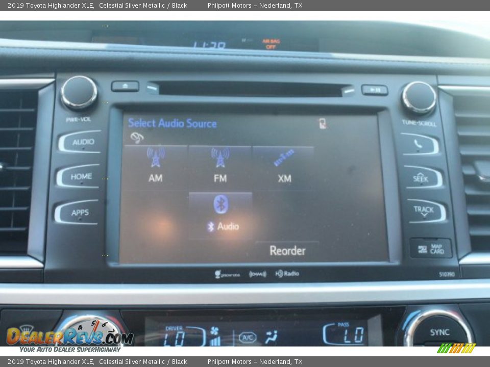 2019 Toyota Highlander XLE Celestial Silver Metallic / Black Photo #11