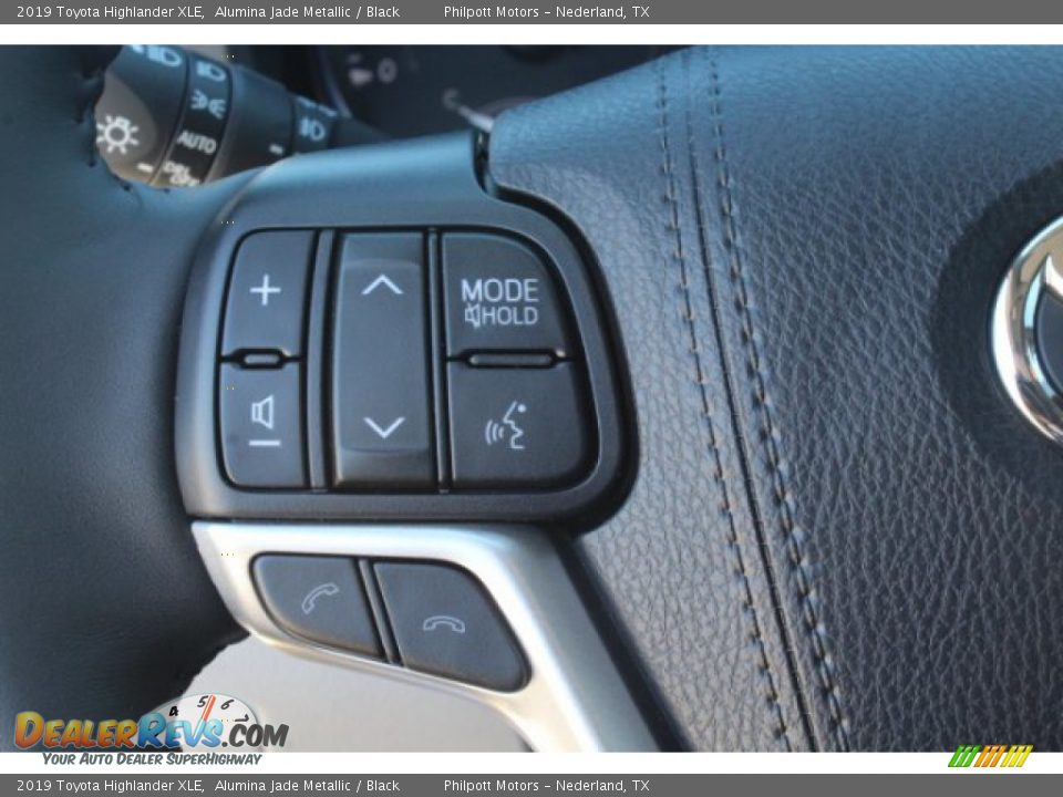 2019 Toyota Highlander XLE Alumina Jade Metallic / Black Photo #16