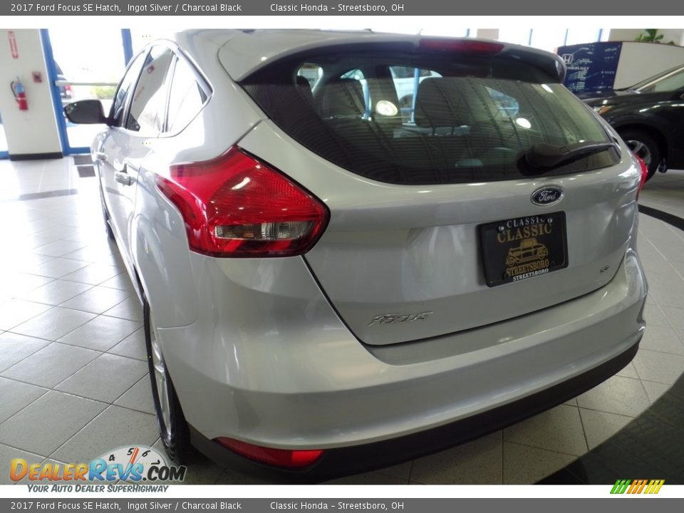 2017 Ford Focus SE Hatch Ingot Silver / Charcoal Black Photo #9