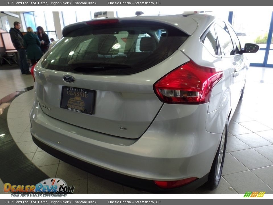2017 Ford Focus SE Hatch Ingot Silver / Charcoal Black Photo #10