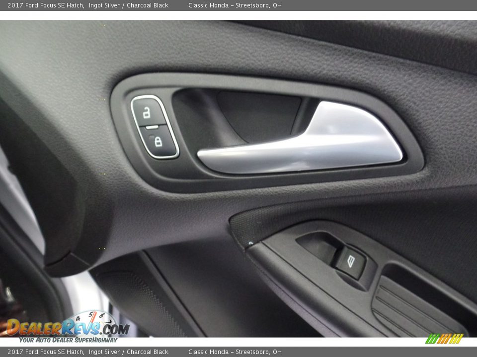 2017 Ford Focus SE Hatch Ingot Silver / Charcoal Black Photo #19