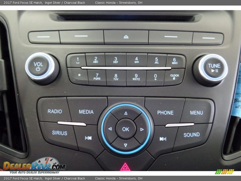 2017 Ford Focus SE Hatch Ingot Silver / Charcoal Black Photo #26