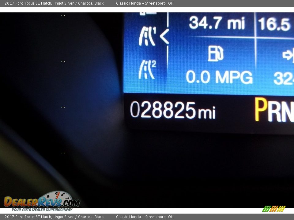2017 Ford Focus SE Hatch Ingot Silver / Charcoal Black Photo #30
