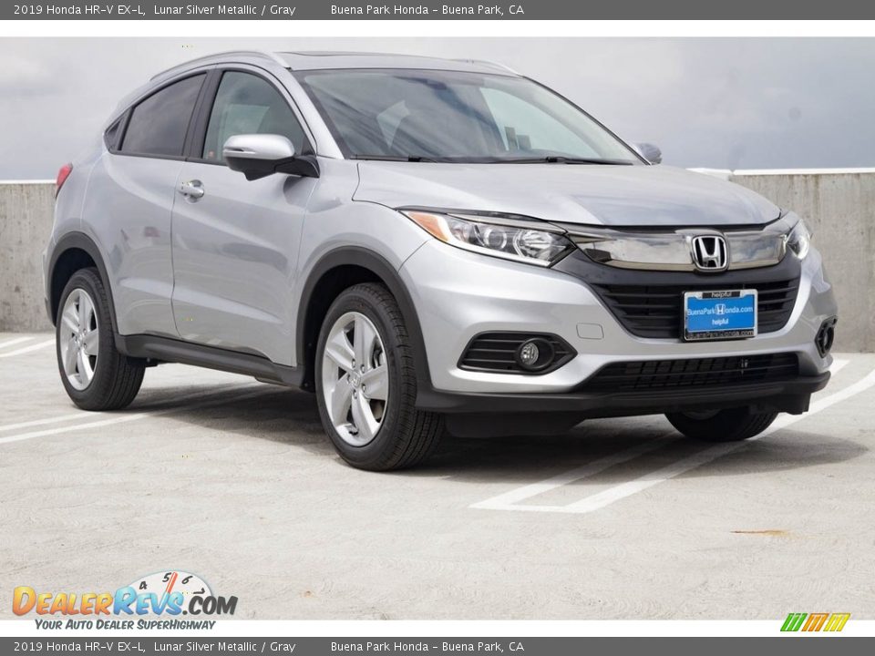 Front 3/4 View of 2019 Honda HR-V EX-L Photo #1