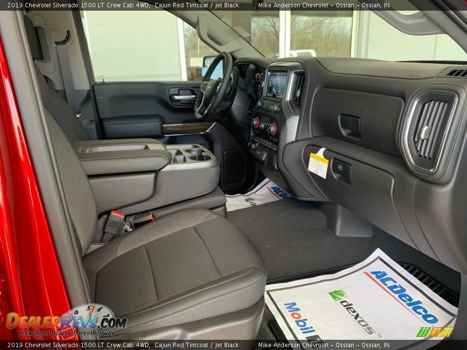 2019 Chevrolet Silverado 1500 LT Crew Cab 4WD Cajun Red Tintcoat / Jet Black Photo #12