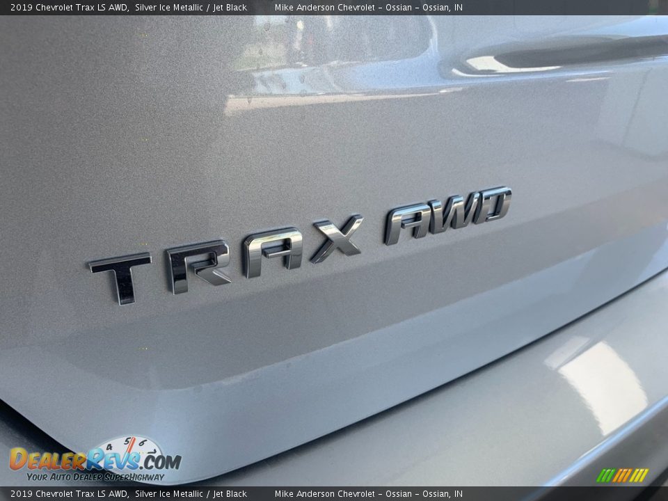 2019 Chevrolet Trax LS AWD Silver Ice Metallic / Jet Black Photo #7