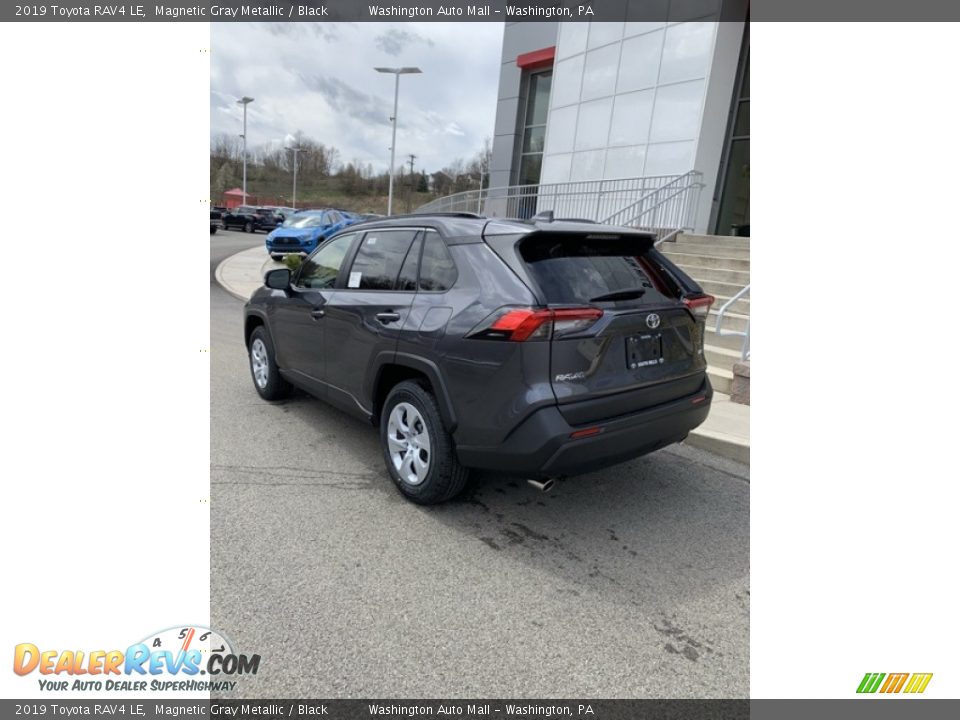 2019 Toyota RAV4 LE Magnetic Gray Metallic / Black Photo #6