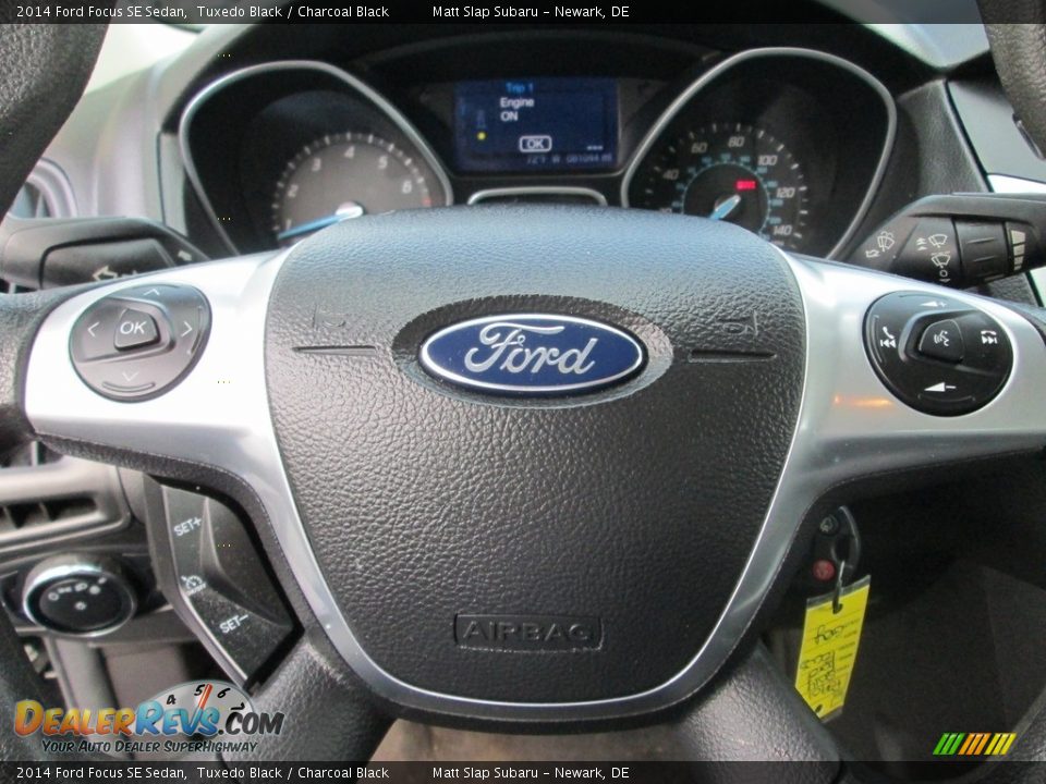 2014 Ford Focus SE Sedan Tuxedo Black / Charcoal Black Photo #11