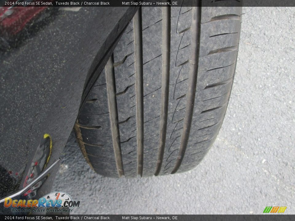 2014 Ford Focus SE Sedan Tuxedo Black / Charcoal Black Photo #23