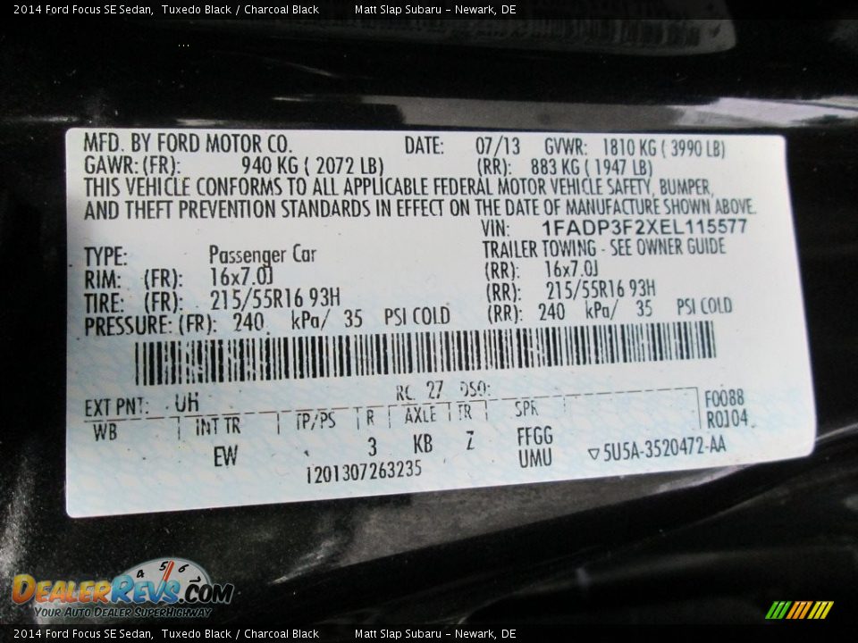 2014 Ford Focus SE Sedan Tuxedo Black / Charcoal Black Photo #29