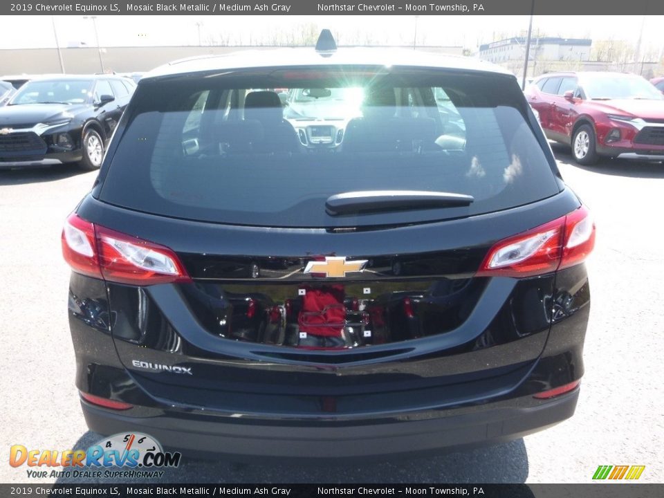 2019 Chevrolet Equinox LS Mosaic Black Metallic / Medium Ash Gray Photo #4