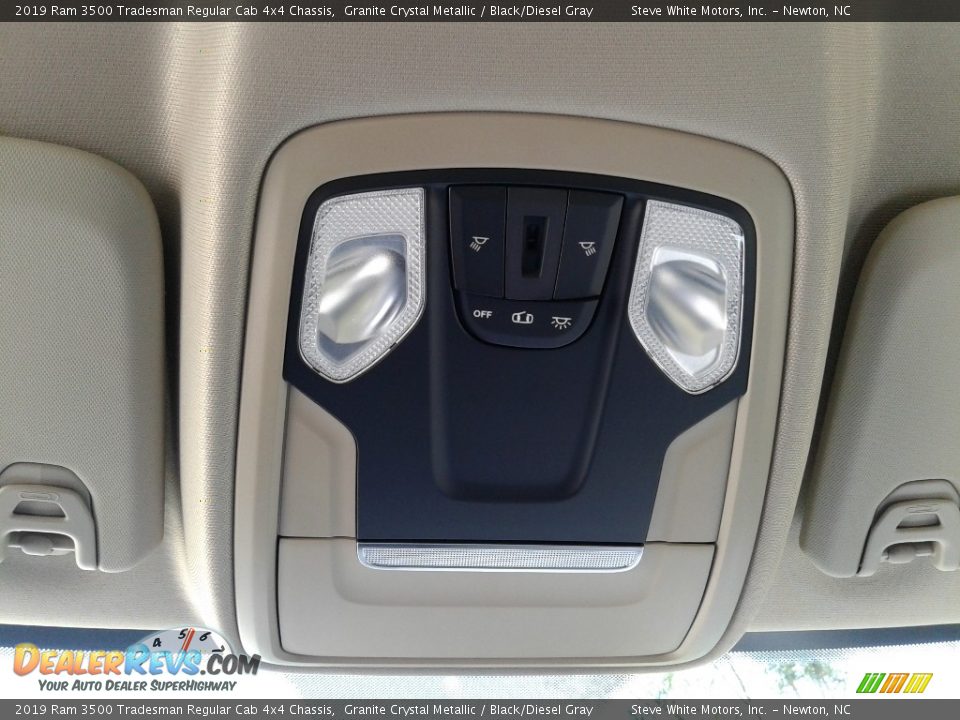 2019 Ram 3500 Tradesman Regular Cab 4x4 Chassis Granite Crystal Metallic / Black/Diesel Gray Photo #21