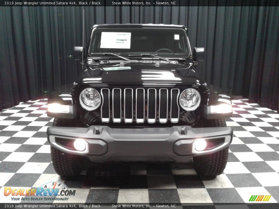 2019 Jeep Wrangler Unlimited Sahara 4x4 Black / Black Photo #3