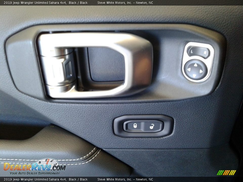 2019 Jeep Wrangler Unlimited Sahara 4x4 Black / Black Photo #9