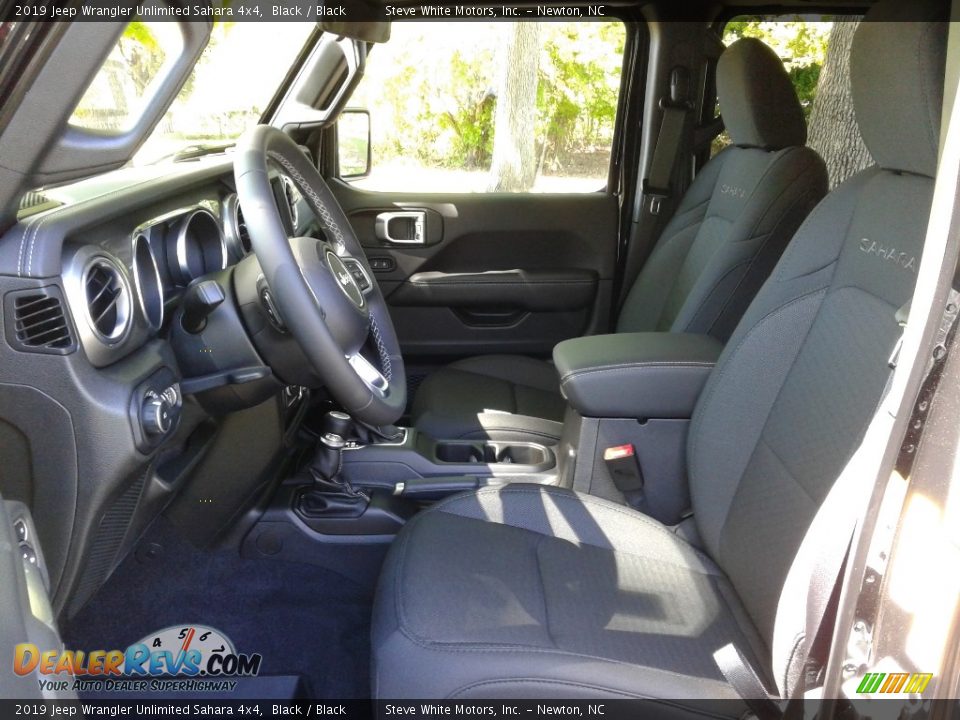 2019 Jeep Wrangler Unlimited Sahara 4x4 Black / Black Photo #10