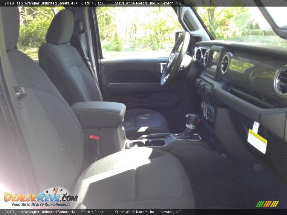 2019 Jeep Wrangler Unlimited Sahara 4x4 Black / Black Photo #14