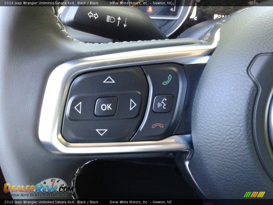 2019 Jeep Wrangler Unlimited Sahara 4x4 Black / Black Photo #16