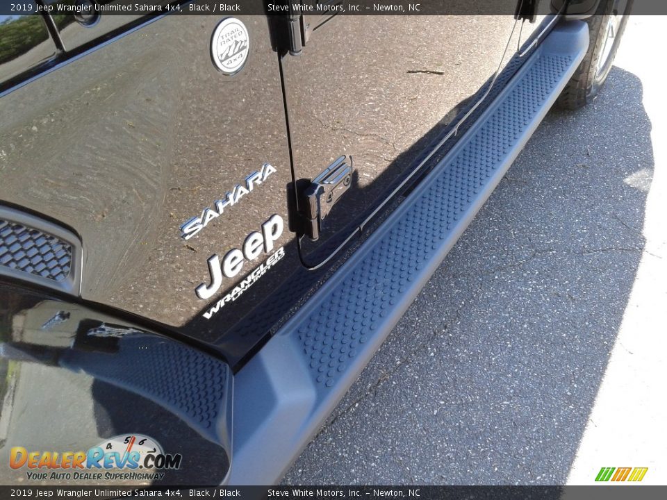 2019 Jeep Wrangler Unlimited Sahara 4x4 Black / Black Photo #26