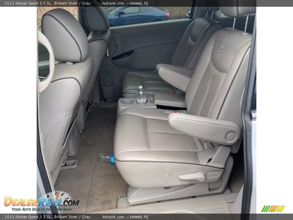 2011 Nissan Quest 3.5 SL Brilliant Silver / Gray Photo #11
