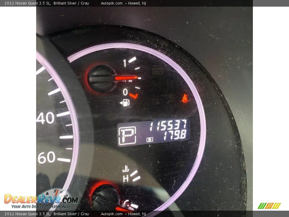 2011 Nissan Quest 3.5 SL Brilliant Silver / Gray Photo #16