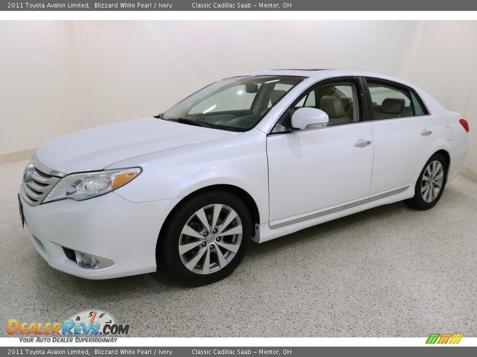 2011 Toyota Avalon Limited Blizzard White Pearl / Ivory Photo #3