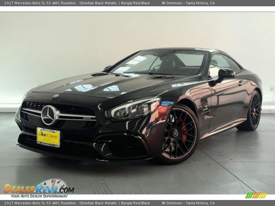 Front 3/4 View of 2017 Mercedes-Benz SL 63 AMG Roadster Photo #12
