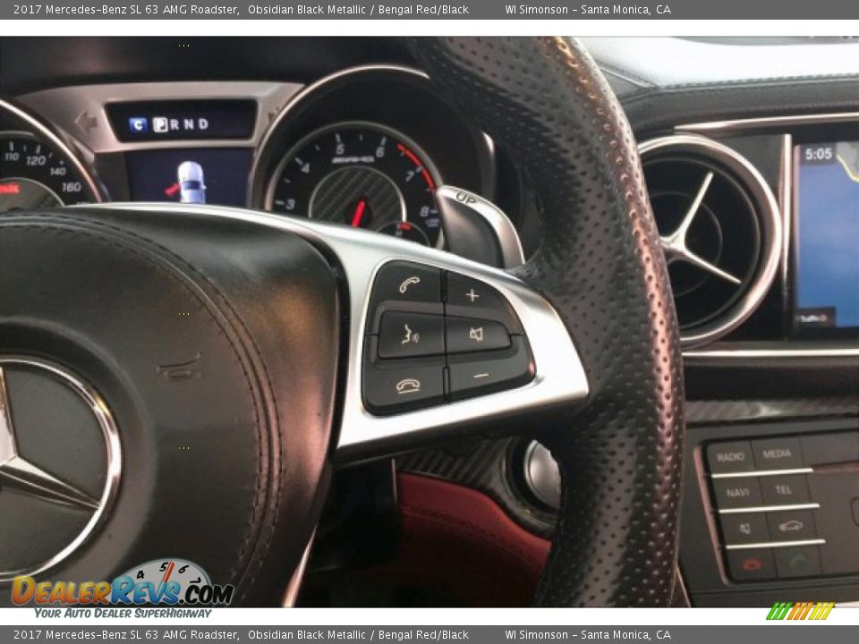 2017 Mercedes-Benz SL 63 AMG Roadster Steering Wheel Photo #17