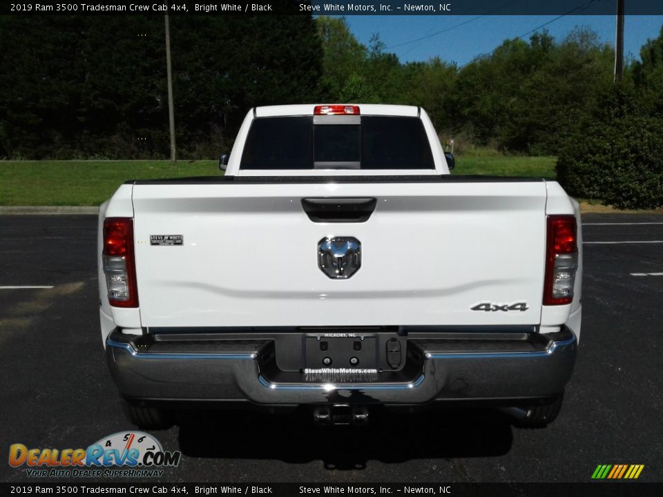 2019 Ram 3500 Tradesman Crew Cab 4x4 Bright White / Black Photo #7