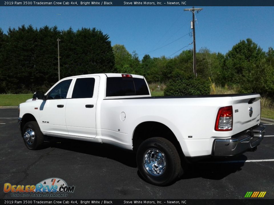 2019 Ram 3500 Tradesman Crew Cab 4x4 Bright White / Black Photo #8