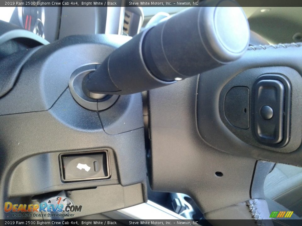 2019 Ram 2500 Bighorn Crew Cab 4x4 Bright White / Black Photo #17