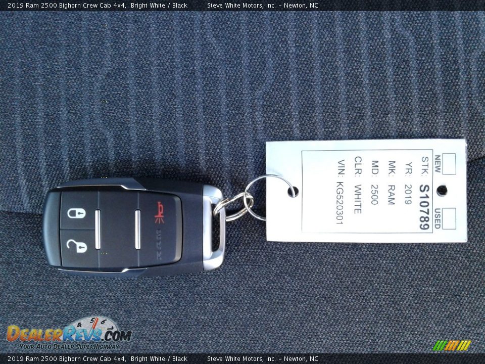 2019 Ram 2500 Bighorn Crew Cab 4x4 Bright White / Black Photo #31