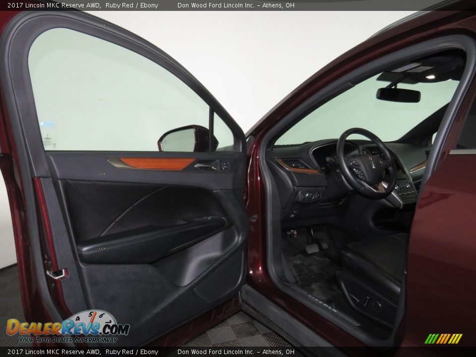 2017 Lincoln MKC Reserve AWD Ruby Red / Ebony Photo #12