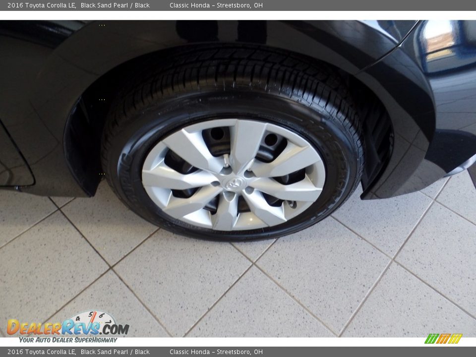 2016 Toyota Corolla LE Black Sand Pearl / Black Photo #5