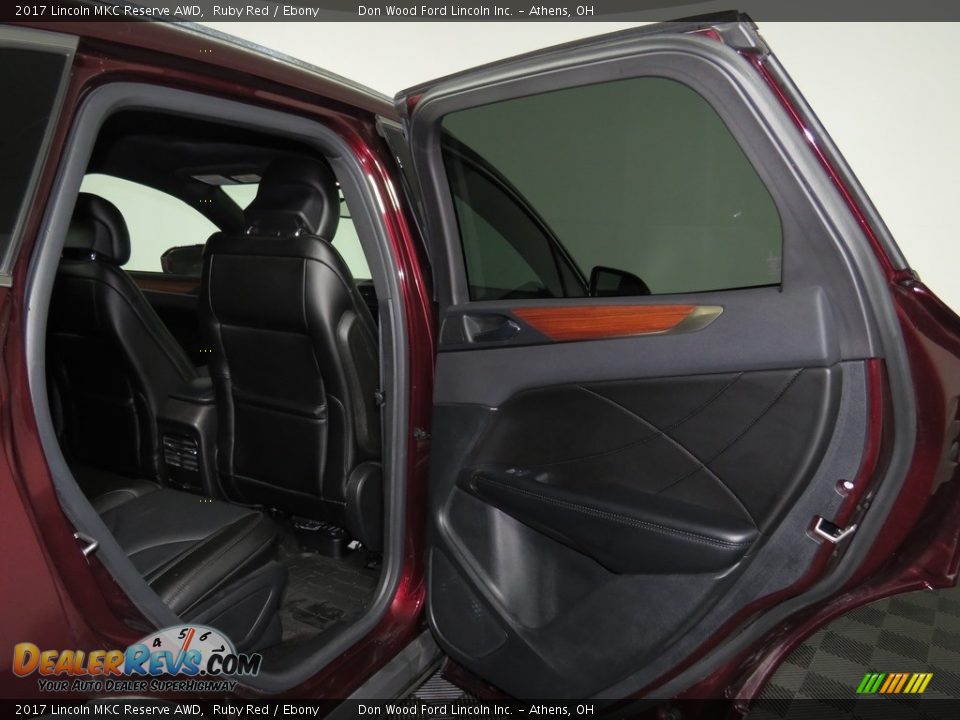 2017 Lincoln MKC Reserve AWD Ruby Red / Ebony Photo #27