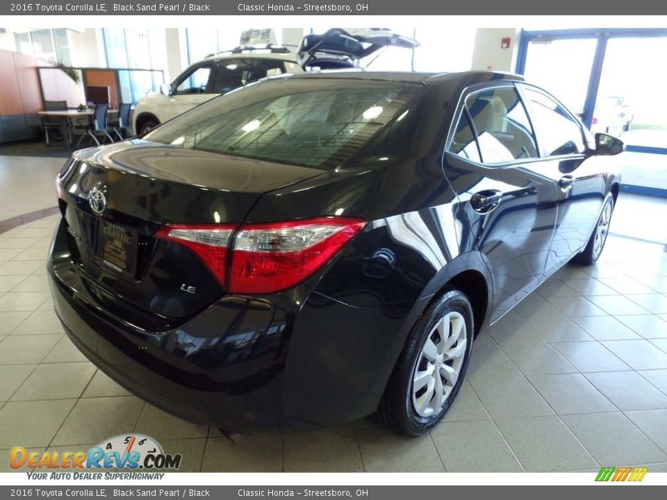 2016 Toyota Corolla LE Black Sand Pearl / Black Photo #7