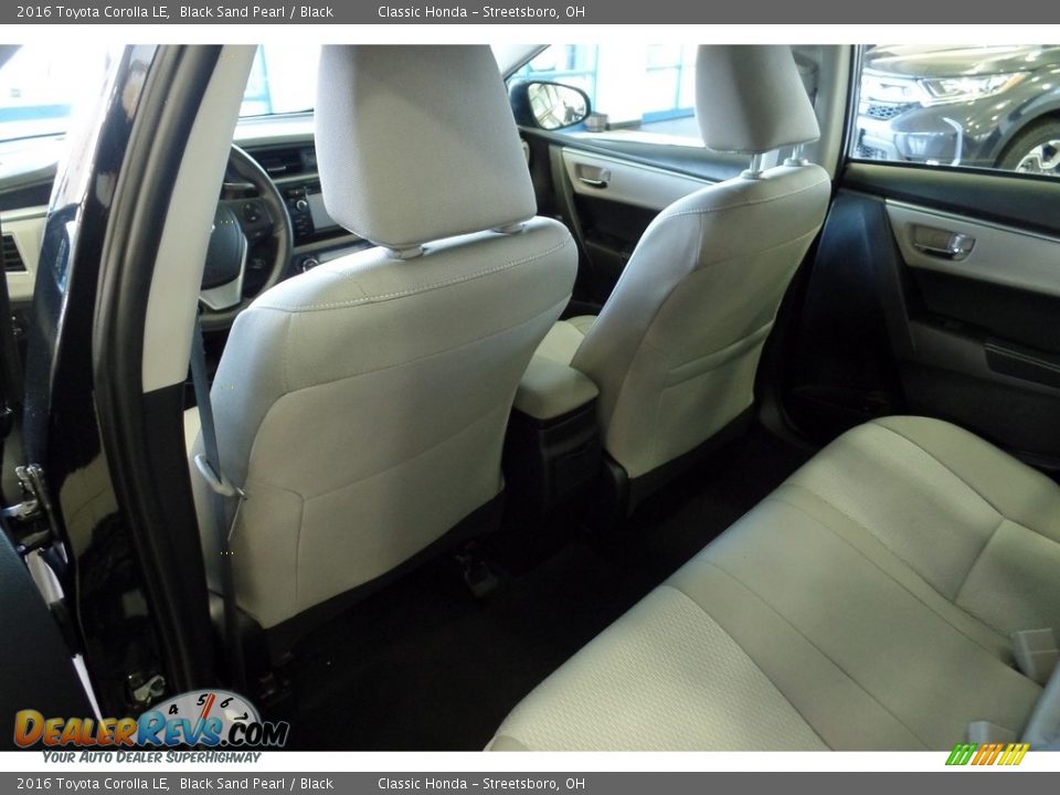 2016 Toyota Corolla LE Black Sand Pearl / Black Photo #23