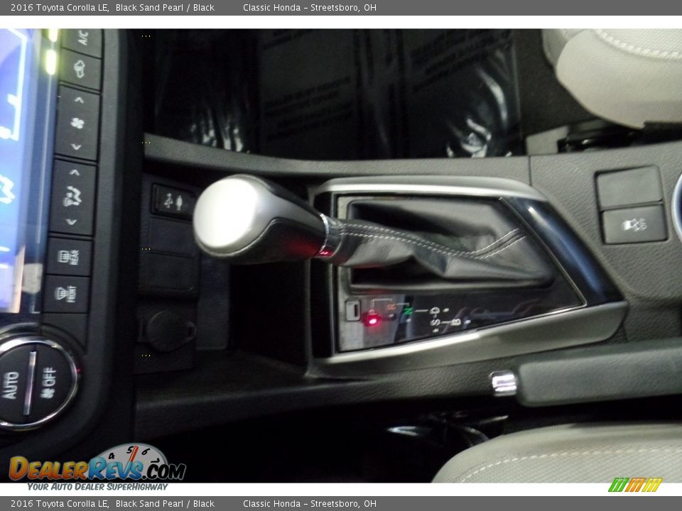 2016 Toyota Corolla LE Black Sand Pearl / Black Photo #31