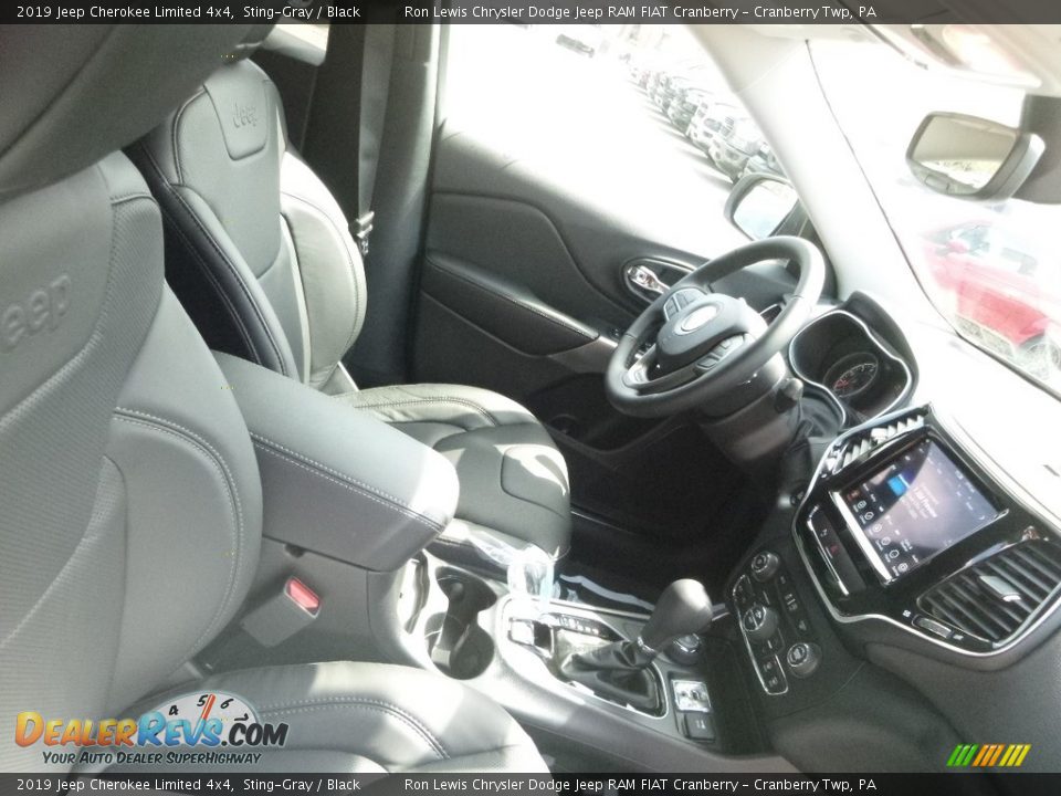 2019 Jeep Cherokee Limited 4x4 Sting-Gray / Black Photo #10