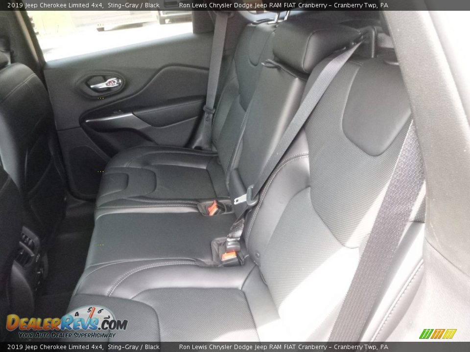 2019 Jeep Cherokee Limited 4x4 Sting-Gray / Black Photo #12