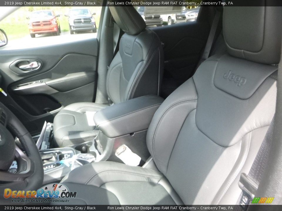 2019 Jeep Cherokee Limited 4x4 Sting-Gray / Black Photo #15