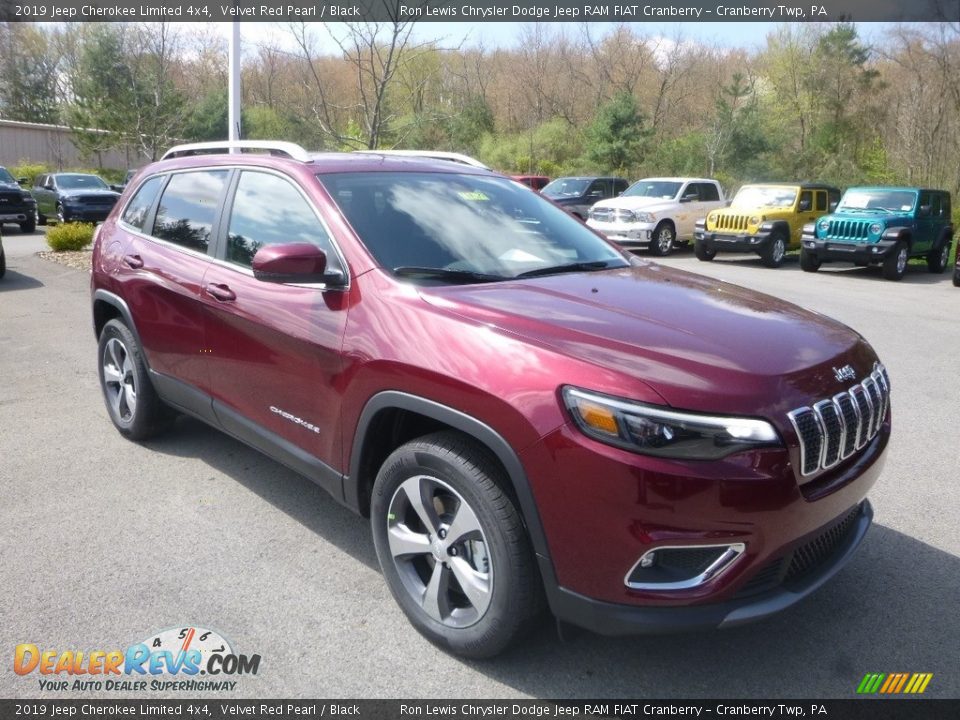 2019 Jeep Cherokee Limited 4x4 Velvet Red Pearl / Black Photo #7