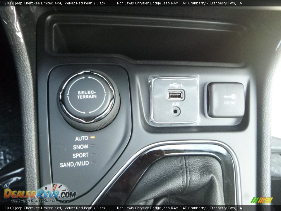 2019 Jeep Cherokee Limited 4x4 Velvet Red Pearl / Black Photo #20