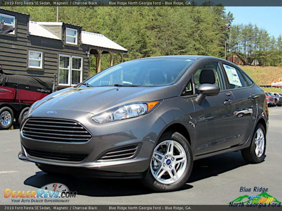 2019 Ford Fiesta SE Sedan Magnetic / Charcoal Black Photo #1