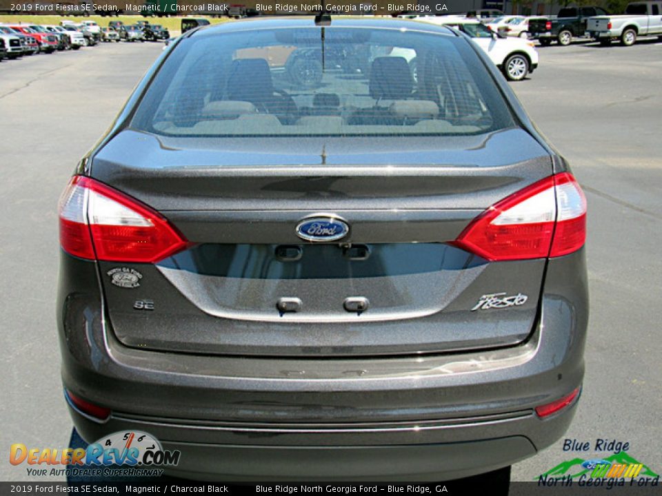 2019 Ford Fiesta SE Sedan Magnetic / Charcoal Black Photo #4